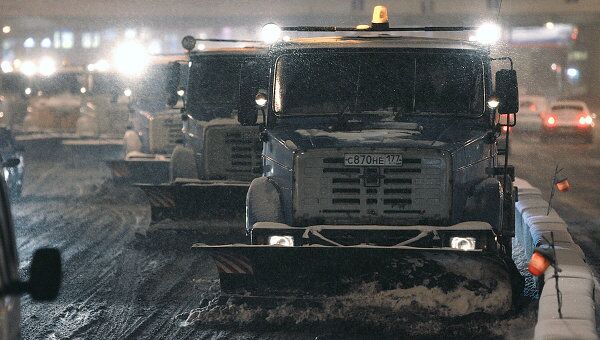 Неизвестный застрелил водителя снегоуборочной машины на юге Москвы