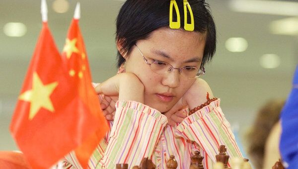 Лидер мировых шахмат Хоу Ифань. Архив