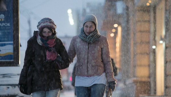 В Москве идет необычный снегопад