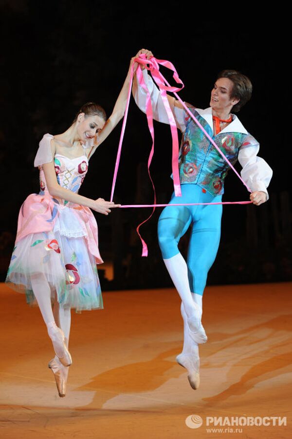 Генеральная репетиция балета Тщетная предосторожность в постановке Юрия Григоровича на сцене ГАБТ России