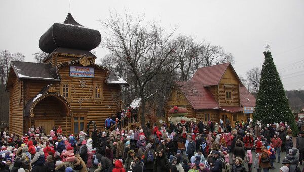 Празднование Дня рождения Деда Мороза прошло в его усадьбе в Кузьминках