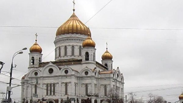 Около 40 тысяч верующих встретили пояс Пресвятой Богородицы в Москве