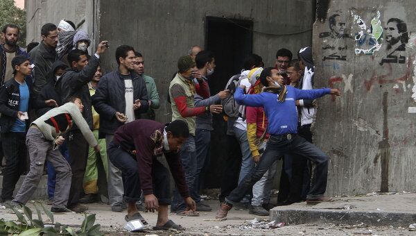 Жертвами столкновений на площади Тахрир в Каире стали 13 человек
