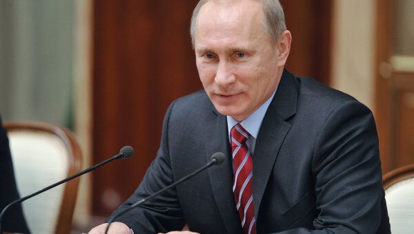Премьер-министр РФ В.Путин проводит заседание Правительственного совета по развитию отечественной кинематографии