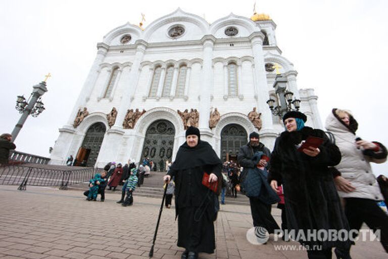 Паломничество к Поясу Богородицы в Храме Христа Спасителя