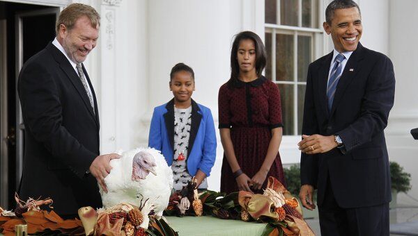 Обама по случаю Дня благодарения помиловал индеек