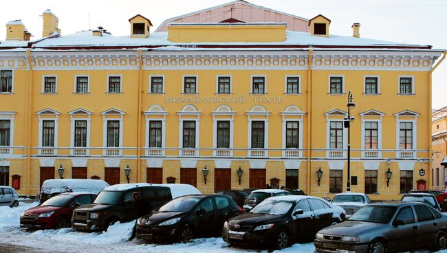 Здание Михайловского театра. Архив