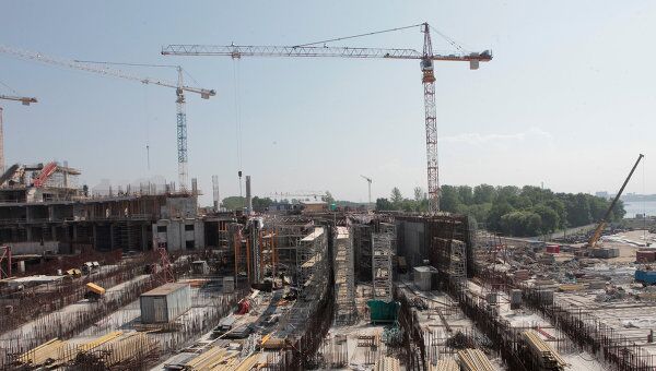 Строительство нового футбольного стадиона Зенит на Крестовском острове в Петербурге