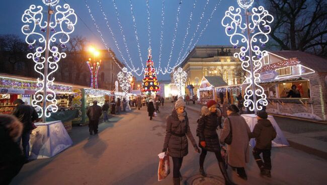 Рождественская ярмарка в Санкт-Петербурге. Архив