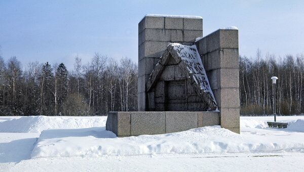Памятник Шалаш В.И.Ленина