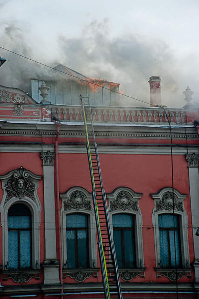 Пожар во дворце Белосельских-Белозерских