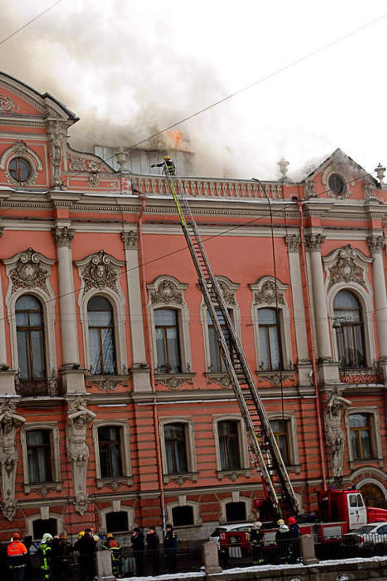 Пожар во дворце Белосельских-Белозерских