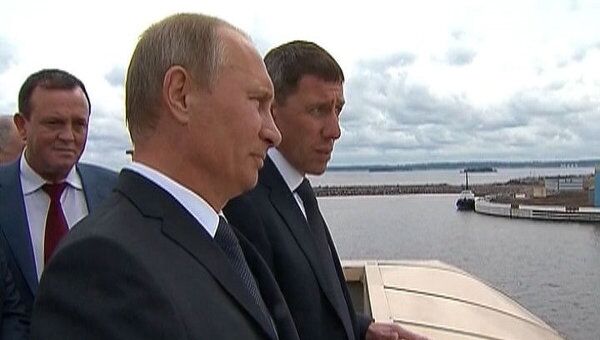 Путин разглядел технологическую красоту защиты Петербурга от наводнений