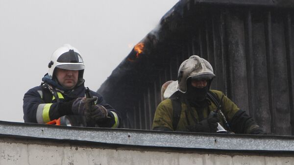 Пожар в административно-производственном здании в Санкт-Петербурге. Архивное фото