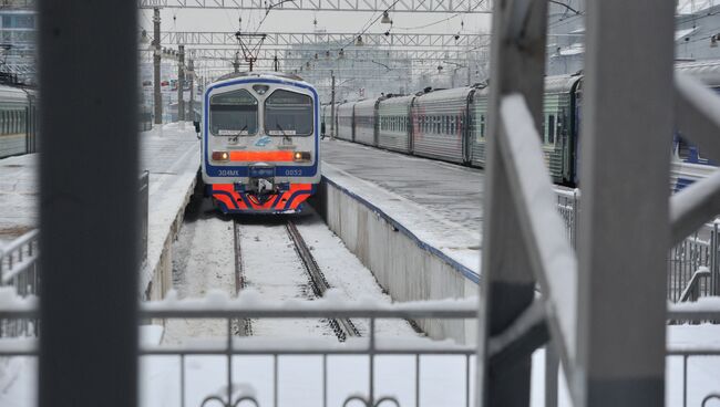 Пригородная электричка. Архив