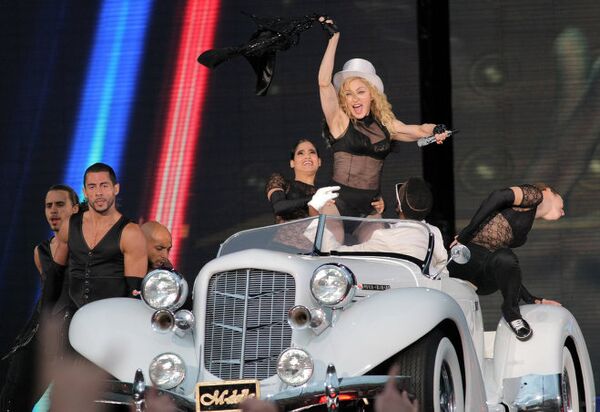 Концерт Мадонны на Дворцовой площади в Санкт-Петербурге