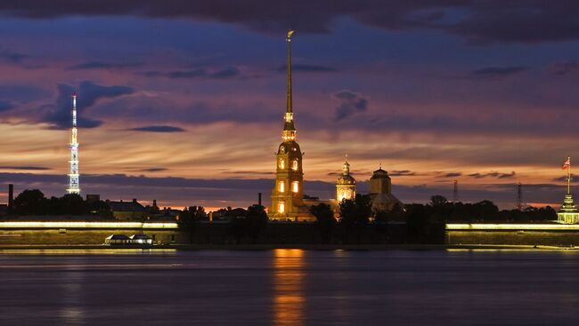 Вид на Петропавловскую крепость, архивное фото