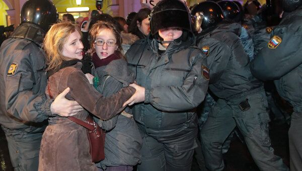 Задержание участников акции протеста в Санкт-Петербурге. Архив