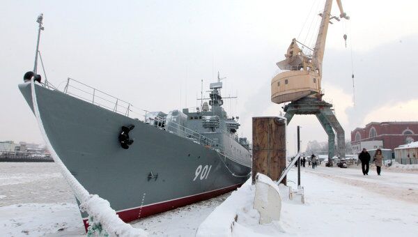 Церемония передачи военных кораблей для алжирского флота в Санкт-Петербурге
