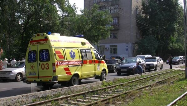 Иномарка сбила пешехода на зебре на проспекте Кирова
