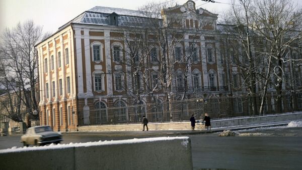 Здание Двенадцати коллегий, где располагается Санкт-Петербургский государственный университет. Архивное фото