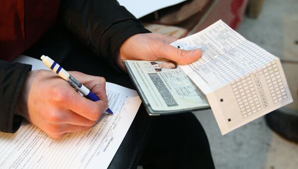 Проверка документов у работников на строящемся объекте в Новосибирске