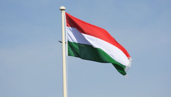 Moody's понизило кредитный рейтинг Венгрии на один пункт до Ва1