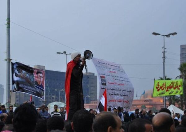 Каирские демонстранты продолжают требовать свержения военной власти