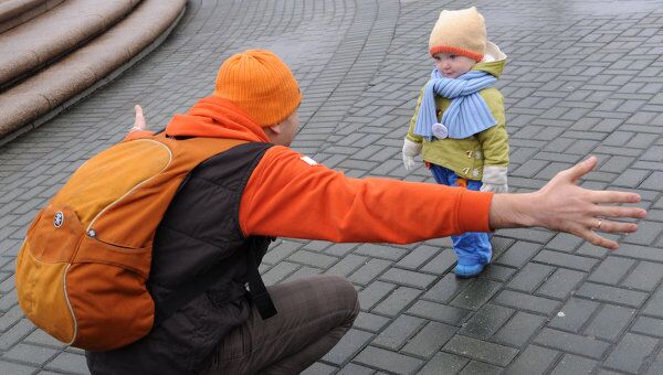 Флэшмоб, посвященный Всемирному Дню доброты, прошел на Манежной площади в Москве
