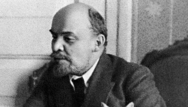 Ленин во время беседы с Эйром