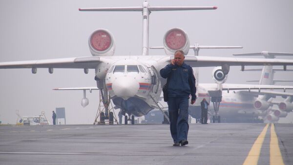 Авиация МЧС, которая тушит лесные пожары, в томском аэропорту