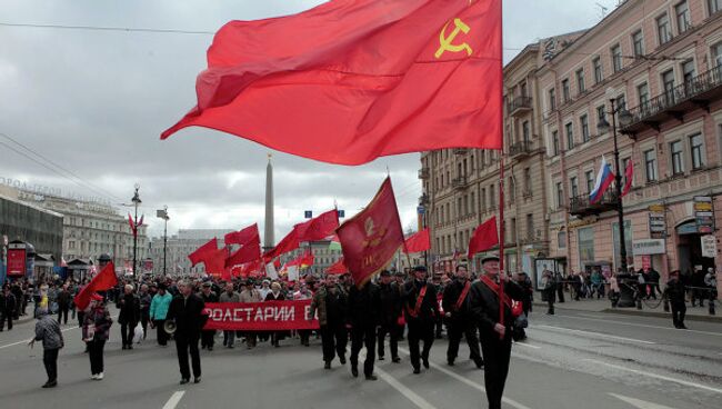 Первомайские демонстрации в Санкт-Петербурге. Архив