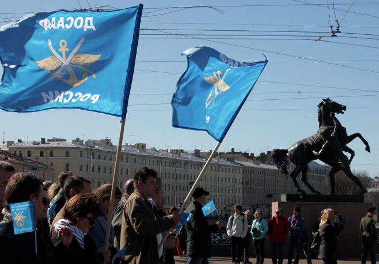 Первомайские шествия в Санкт-Петербурге