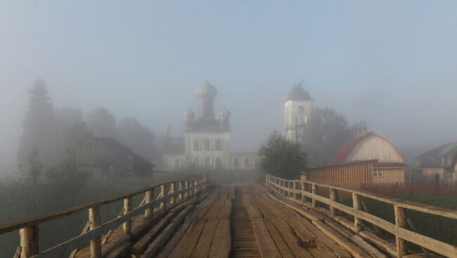 Вид на церковь. Архив