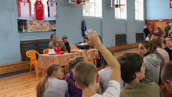 Призер Олимпиады Каун встретился с воспитанниками родной спортшколы