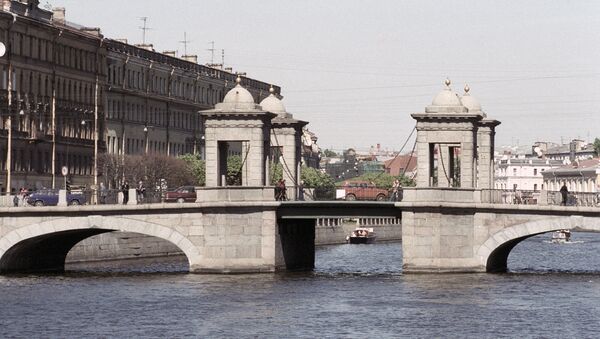 Мост Ломоносов через реку Фонтанку. Архив