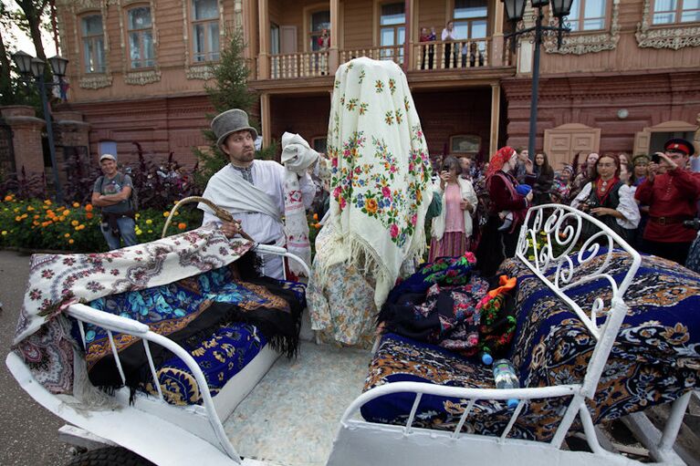 Свадебный поезд в Томске