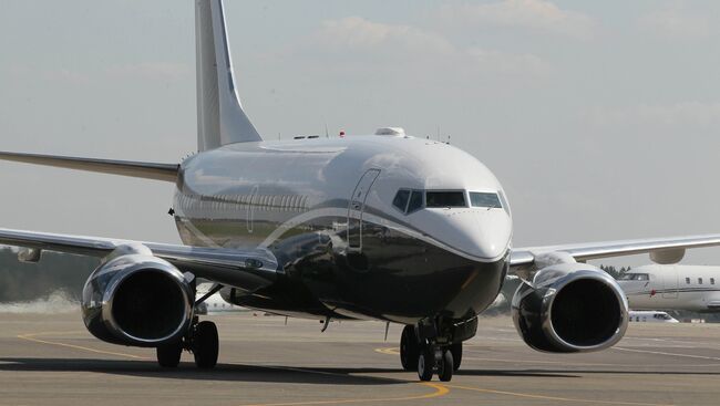 Авиалайнер Boeing 737. Архив