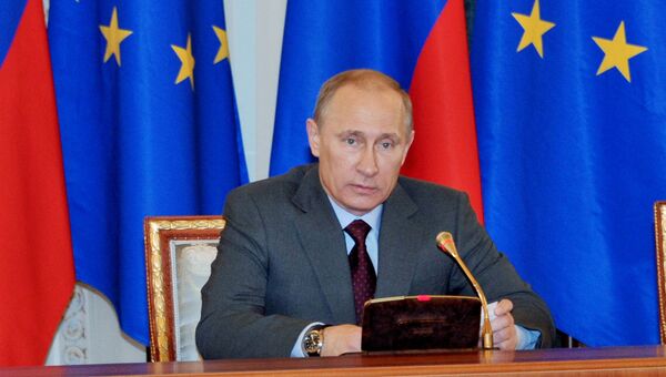 Президент РФ В.Путин принимает участие в саммите Россия – ЕС. Архив. 