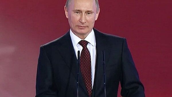 Путин поздравил олимпийцев со 100-летием ОКР