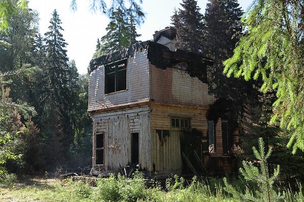 Дача Бательта после пожара в Комарово