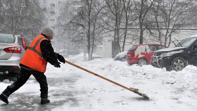 Уборка снега