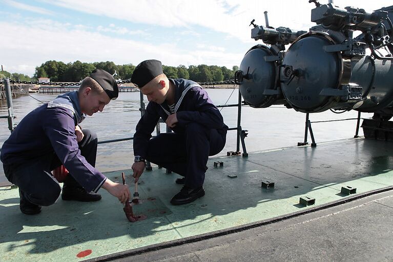 Кронштадт готовится ко дню ВМФ