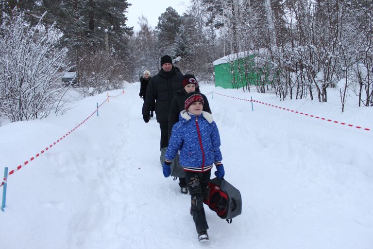 Соревнования инвалидов на снегоступах