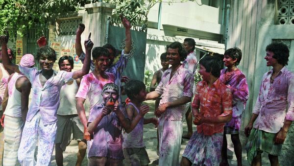 Праздник красок Холи в Индии. Архив