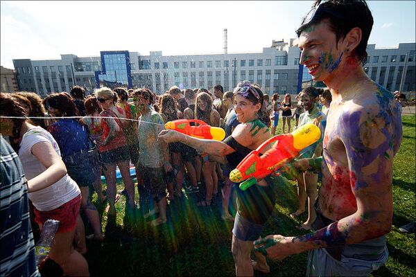 Фестиваль красок в Петербурге