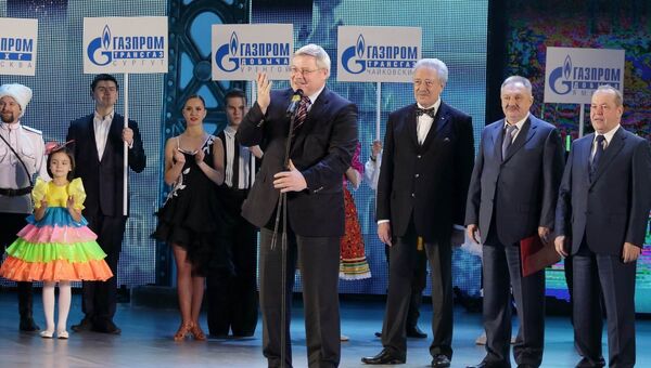 Томский губернатор Жвачкин выступает на фестивале Газпрома Факел