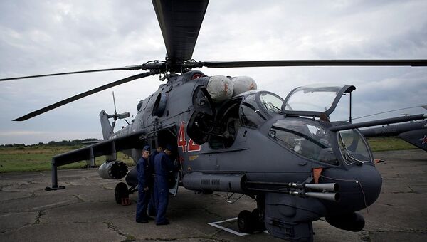 Заправка и обслуживание транспортно-боевого вертолета МИ-24, Архивное фото