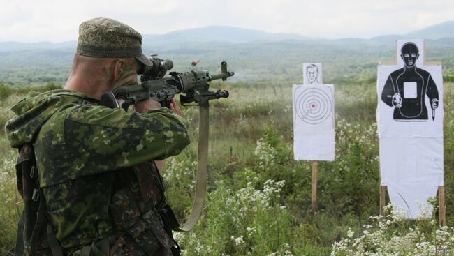 Военнослужащий