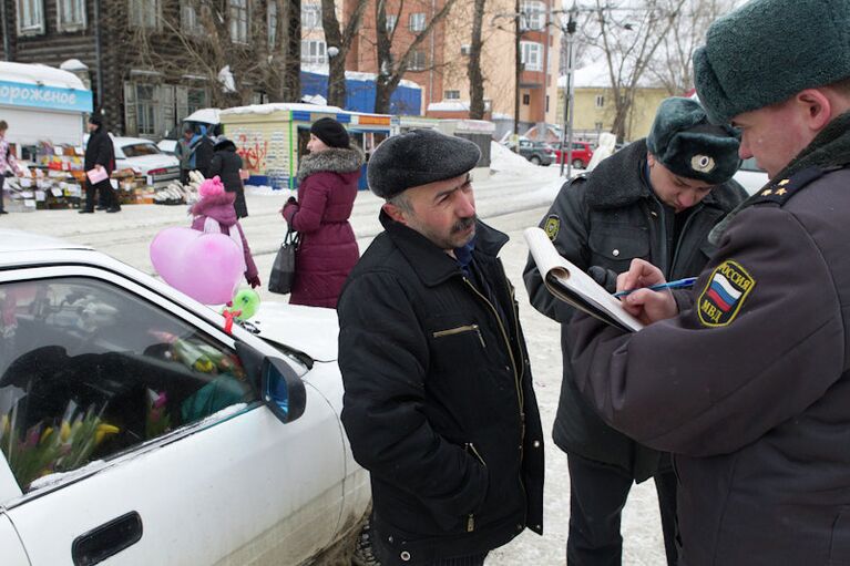 Рейд по точкам продажи тюльпанов к 8 марта